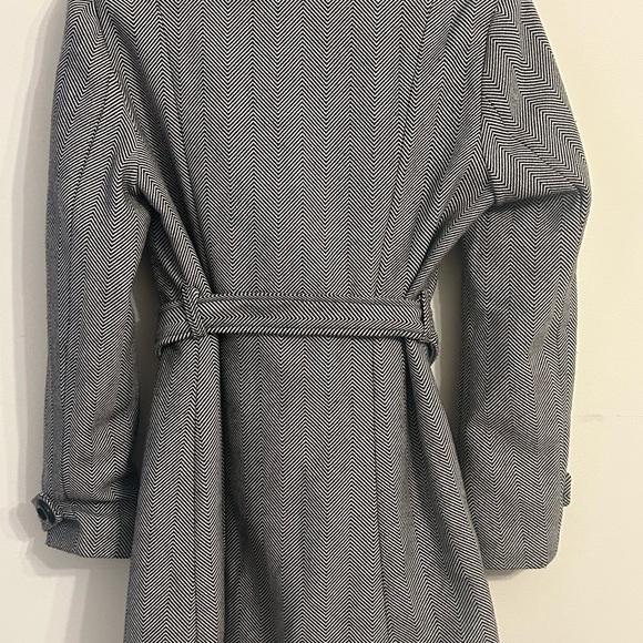 Forever 21 Herringbone Black and White Pea Coat - Picture 4 of 4